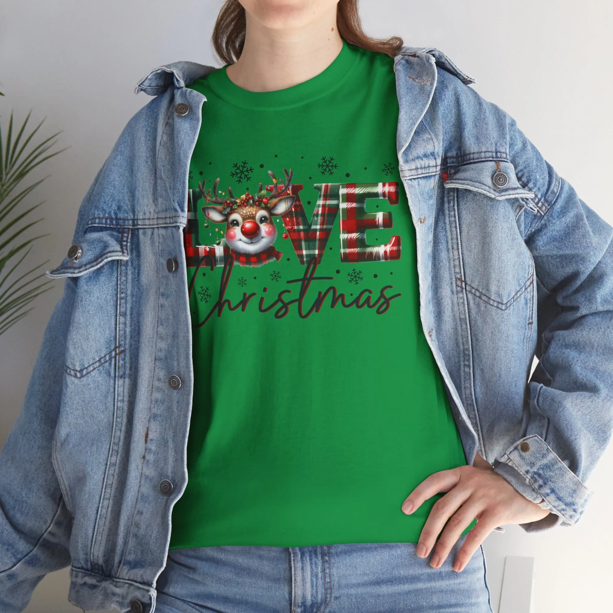 Love Christmas Heavy Cotton Tee - Festive and Comfortable Holiday Apparel