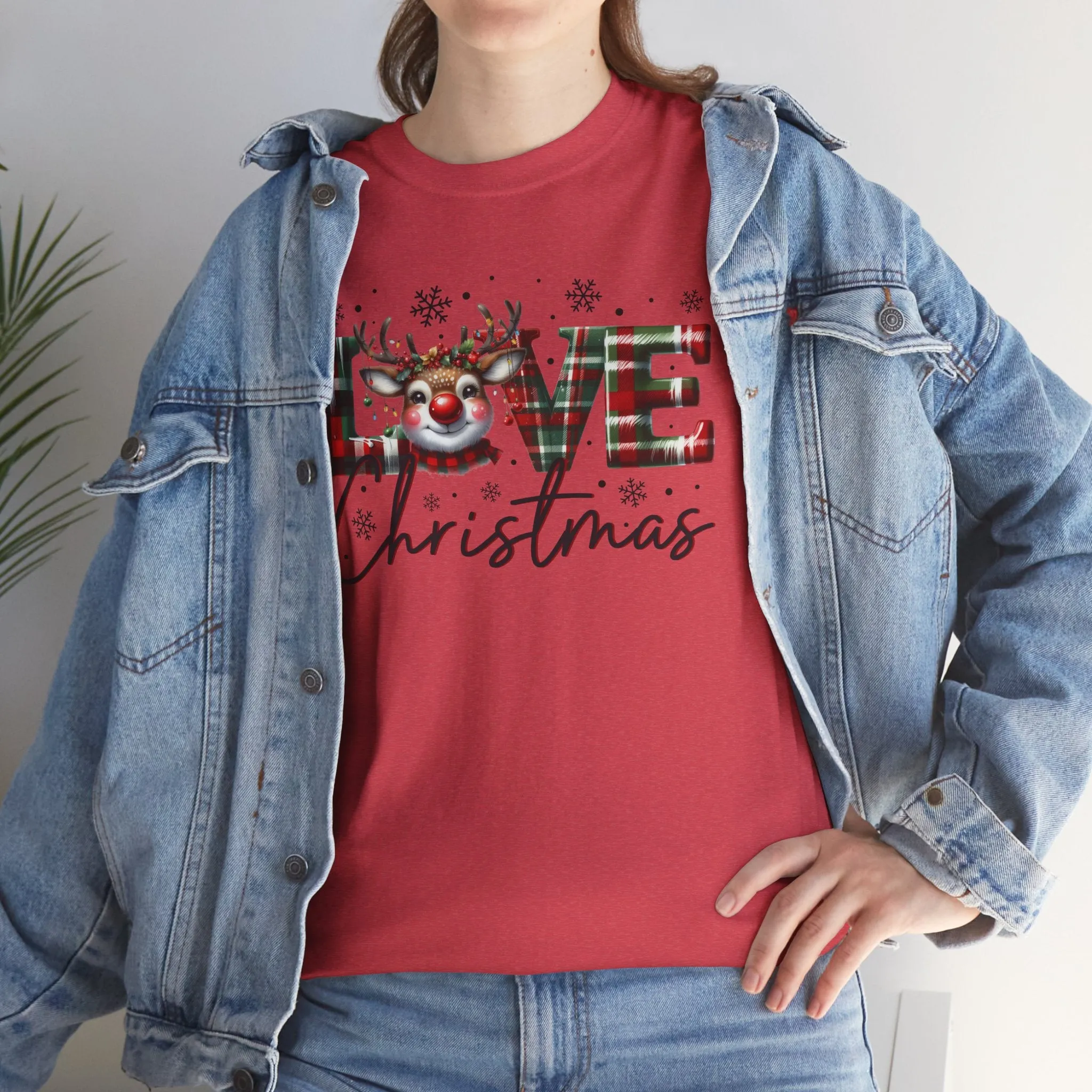 Love Christmas Heavy Cotton Tee - Festive and Comfortable Holiday Apparel
