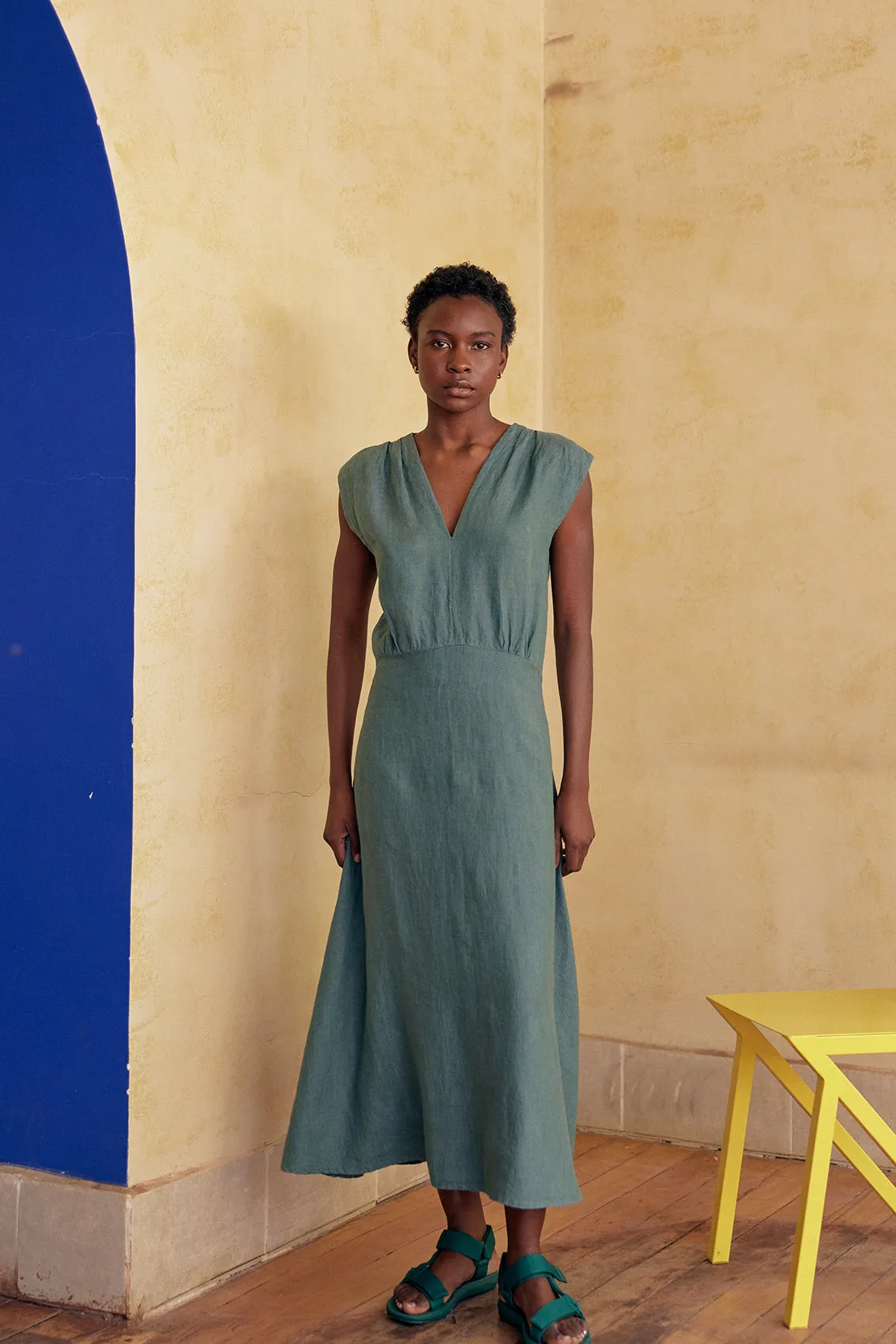 V-Neck Relaxed Dress Washed Linen - Agave