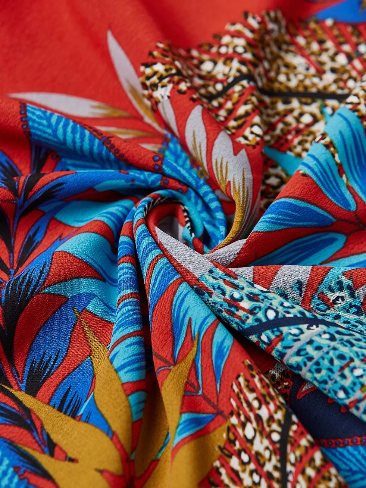 Wholesale Red Halter Sleeveless Floral Print Casual Dress